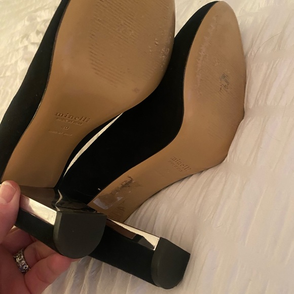 Minelli suede high heels. Made in Italy - size 40 (US 9.5) Silver accent - Picture 5 of 8